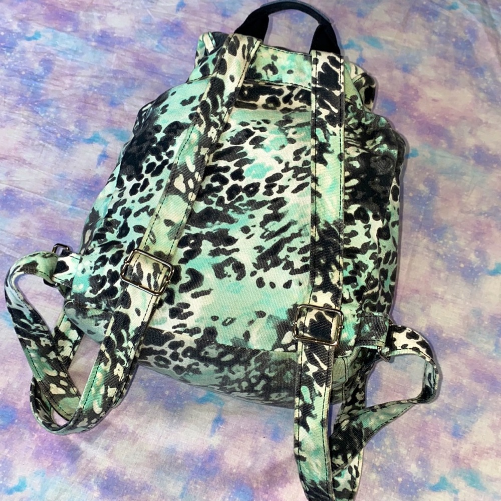 VS PINK • 2013 Teal Animal Print Drawstring Mini Backpack - Picture 2 of 14